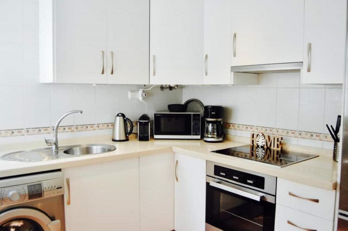 Fantastic 1 Bedroom Apartment In The Centre Of Nerja Esterno foto